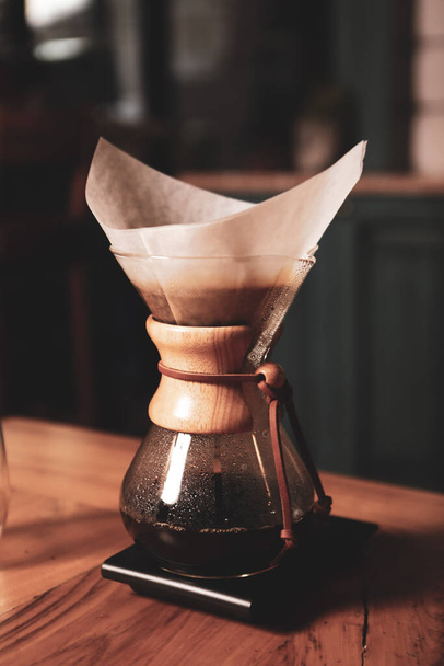 barista brewing coffee in the coffee room - Foto, Imagem