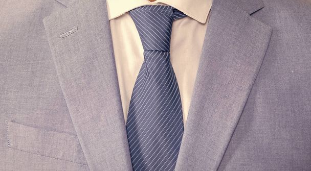 Concepto de ropa formal. éxito empresarial. traje de negocios. guardarropa para hombre y estilo. - Foto, imagen