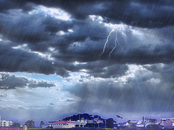 Dramatic lightning storms and the beginning of rain - Fotografie, Obrázek