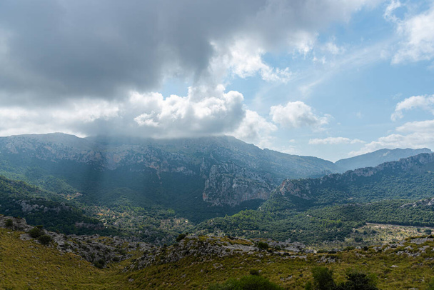beautiful view of the mountains - Foto, Bild