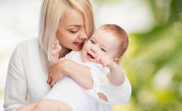mutlu anne ile gülen bebek - Fotoğraf, Görsel