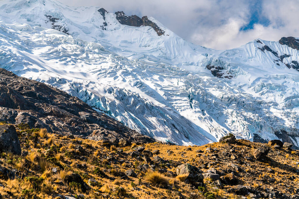 Glacier at the Huaytapallana mountain range in Huancayo, Peru - Foto, Imagem