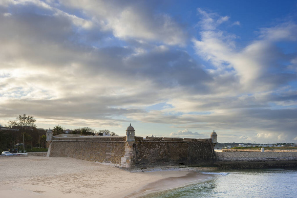 Forte da Ponta da Bandeira historique forteresse à Lagos dans l'Algarve au Portugal - Photo, image