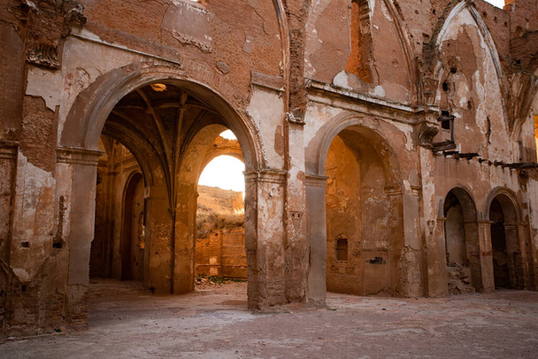 Ghost town of Belchite ruined in battle during Spanish Civil War, Zaragoza - 写真・画像