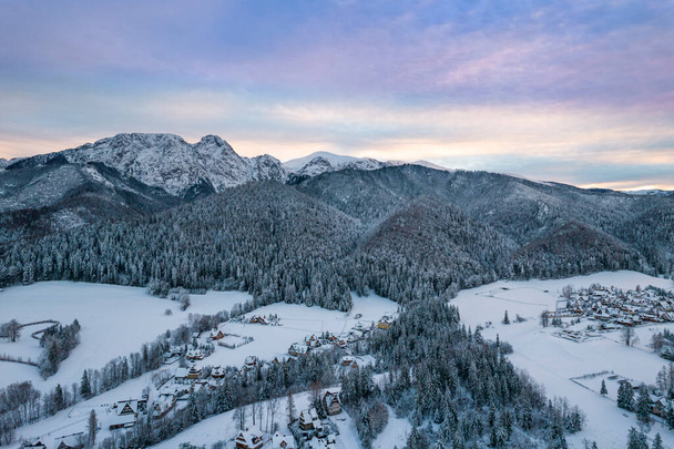 Giewont Peak in Zakopane Tatra National Park at Winter. - Фото, зображення