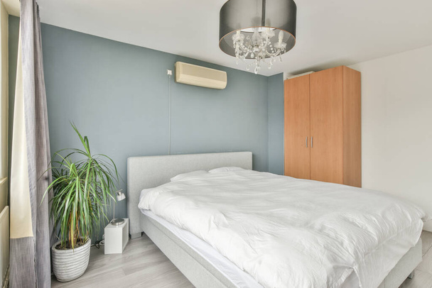 Bright bedroom design - Foto, afbeelding