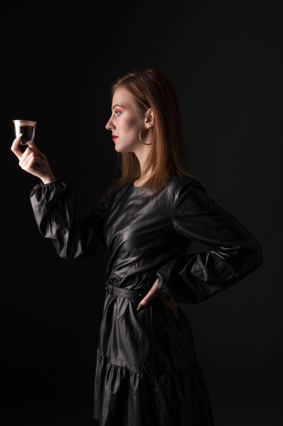 woman drinking coffee studio portrait - Foto, Imagem