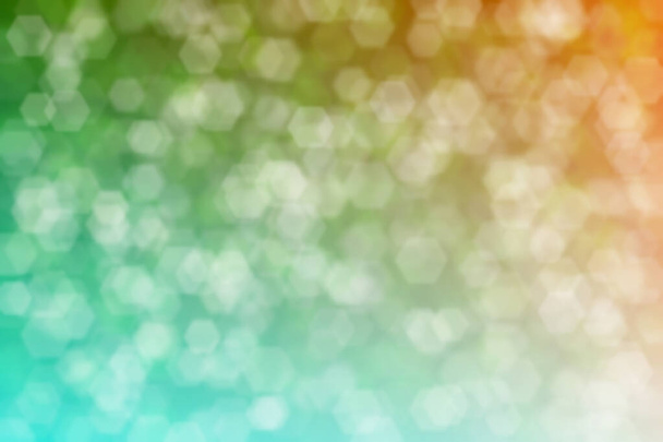 grüne und beige abstrakte defokussierte Hintergrund mit sechseckigen Bokeh-Flecken - Foto, Bild