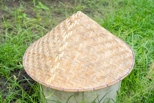 ベトナムの円錐形の帽子(ノン・ラ) 。クローズアップ画像。. - 写真・画像