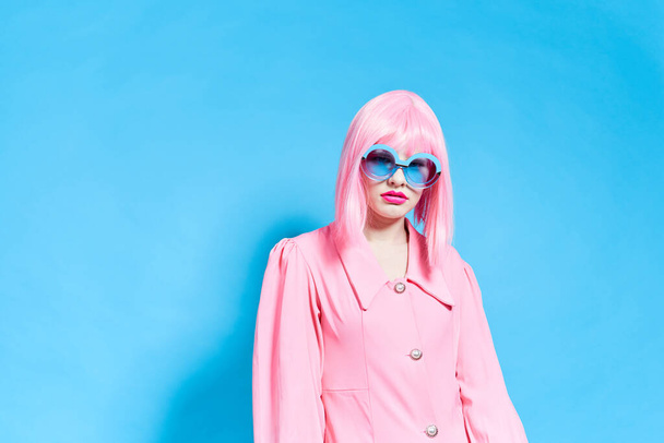 glamorous woman in pink dress wig bright makeup - Fotoğraf, Görsel