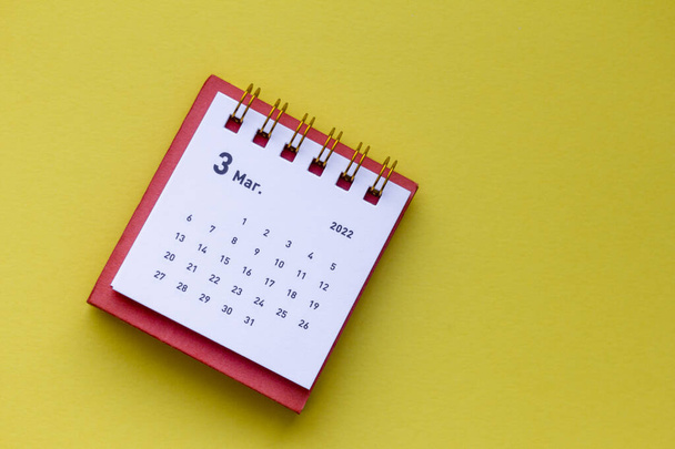 Desktop calendar for March 2022. Calendar for planning and managing each date. - Fotoğraf, Görsel