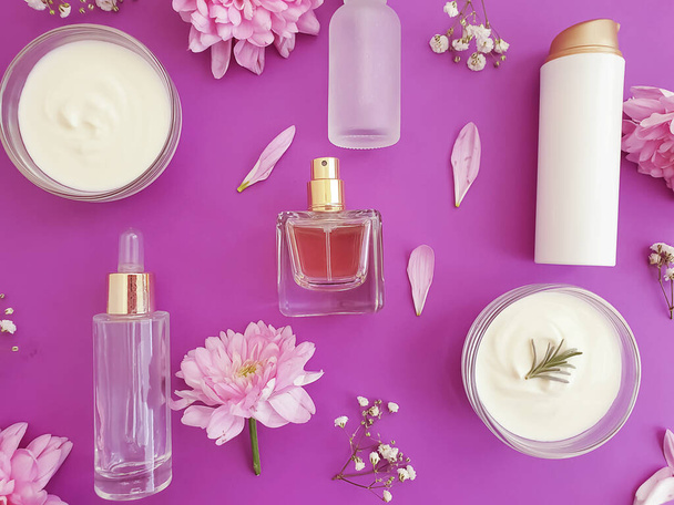bottle of perfume, flower elegant - 写真・画像