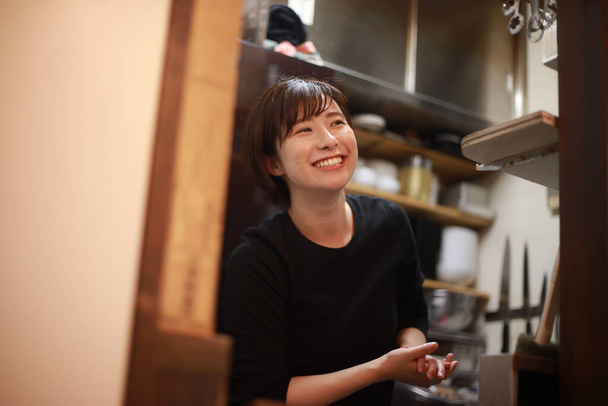 Female working in a restaurant  - Fotografie, Obrázek