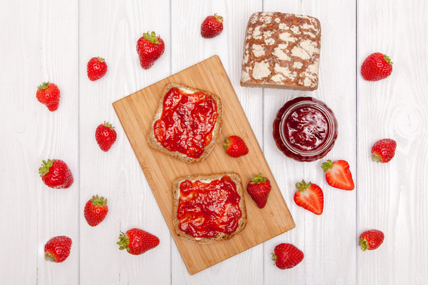 Delicious strawberry jam - Photo, Image