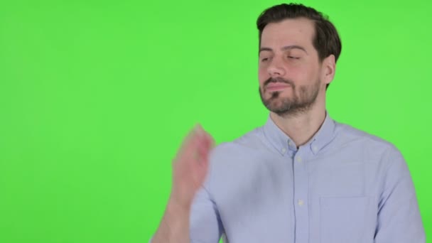 Portrait of Man Holding Product on Hand, Green Screen - Materiaali, video