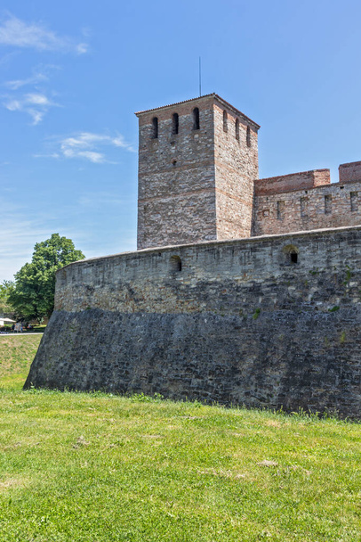 Medieval Baba Vida Fortress at the coast of Danube river in town of Vidin, Bulgaria - Foto, Imagem