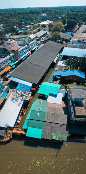 Damnoen Floating Market during covid in Ratchaburi province, Thailand - Foto, Imagem