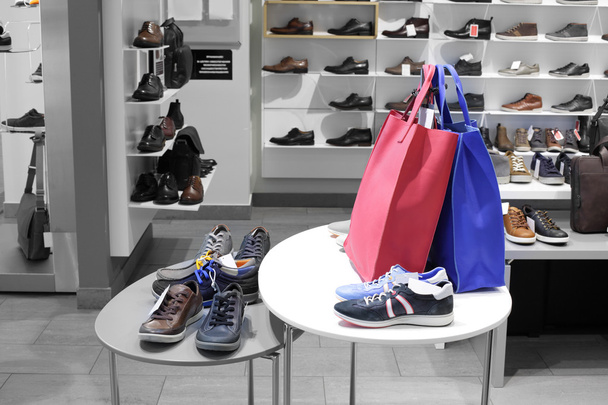 belső tér modern európai Mall cipőbolt - Fotó, kép