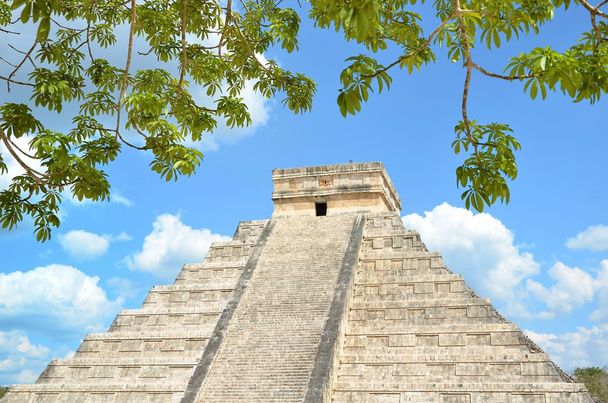 Chichen Itza Kukulkan temple pyramid Mexico  - Photo, Image