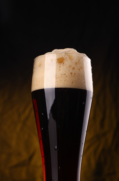 Copo de cerveja escura - Foto, Imagem