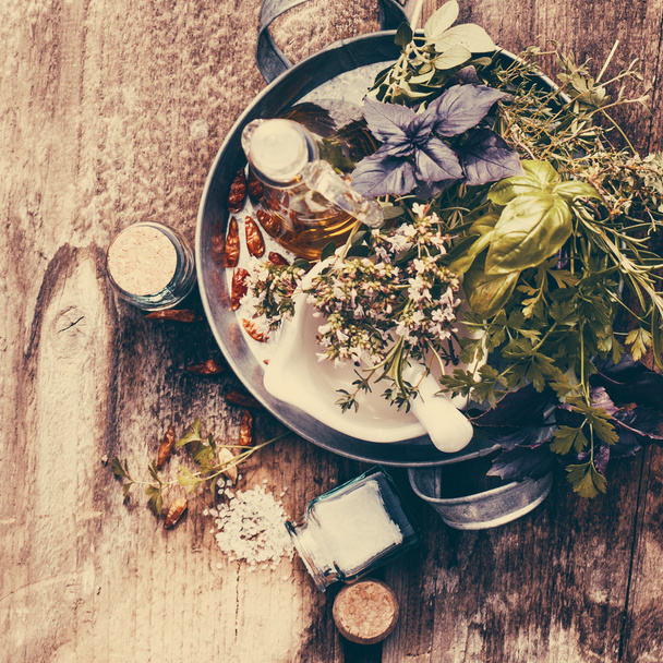 Herbs and Spices - 写真・画像