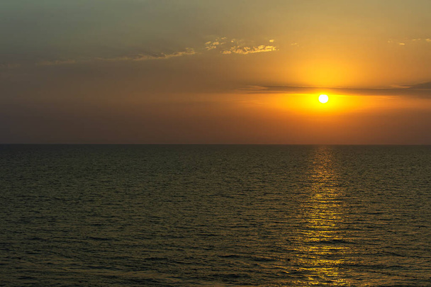 Beautiful summer sunset on the sea. Sea landscape - Zdjęcie, obraz