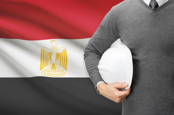 architetto con bandiera sullo sfondo - Egitto - Foto, immagini
