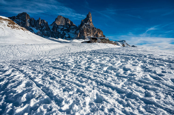 Winter highlands in Passo Rolle, Italy - Foto, immagini