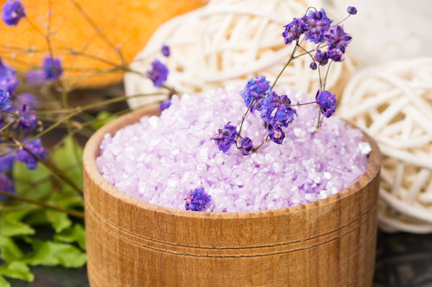 lavender bath salt in a wooden jar, close-up - Fotoğraf, Görsel