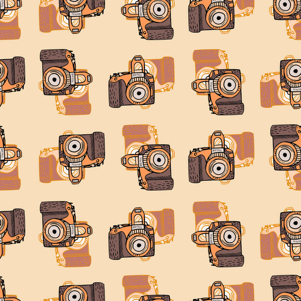 Photo camera vintage seamless pattern. Retro photo cameras design. Repeated texture in doodle style for fabric, wrapping paper, wallpaper, tissue. Vector illustration. - Vector, Image