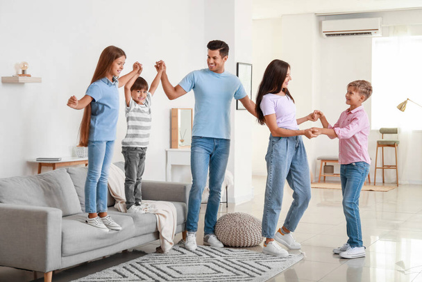 Happy  family dancing at home - Fotoğraf, Görsel