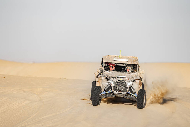 motor racing - desert rally - sahara - Tunisia - Fotografie, Obrázek