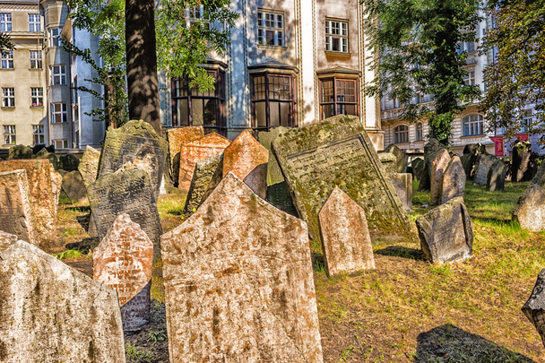 Vanha juutalainen hautausmaa Prahassa - Valokuva, kuva