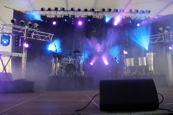 Bühne mit Lichtern - Foto, Bild