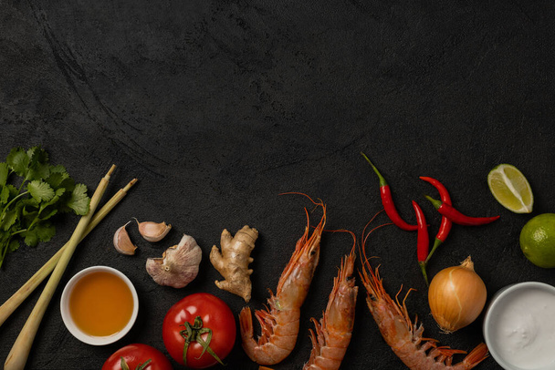 Tom yum soup ingredients with space for text - 写真・画像