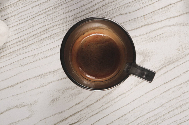 Kaffeezubereitung mit Kaffeekolben oder Chemex  - Foto, Bild