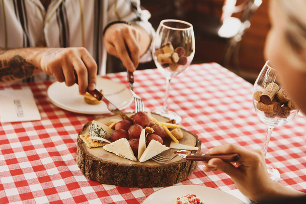 Cheese plate, gourmet wine and cheese charcuterie tray - 写真・画像