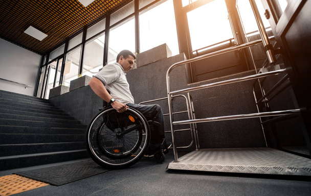 The special elevator for the person with a physical disabilities - Foto, Bild