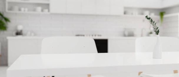 Роскошный белый обеденный стол в современном роскошном белом кухонном пространстве. Копировать место на обеденном столе. 3D рендеринг, 3D иллюстрация - Фото, изображение