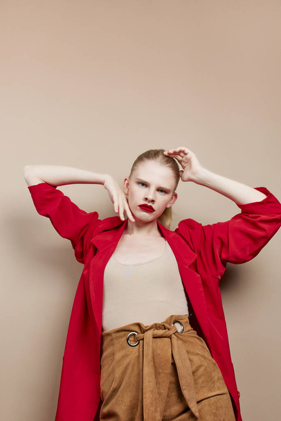 fashionable woman cosmetics red lips fashion Lifestyle posing - Foto, afbeelding