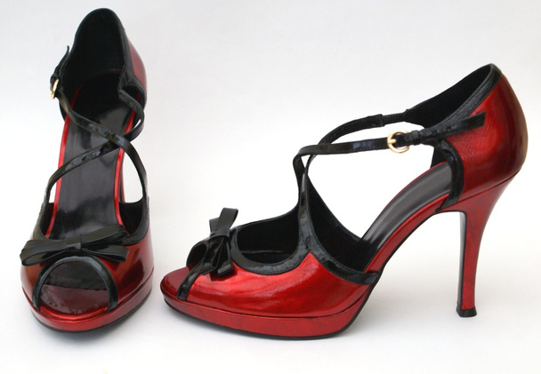 modische rote Schuhe - Foto, Bild