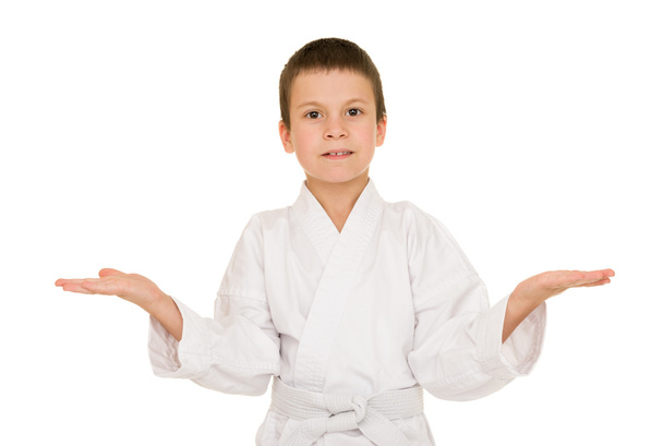 jongen in kleding voor martial arts - Foto, afbeelding