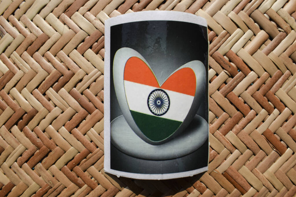 Joyeux jour de la République et Happy Independence thème drapeau tricolore indien autocollant symbole. Inde drapeau badge épingle autocollants fond de conception - Photo, image