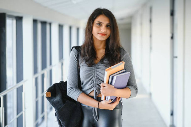 beautiful indian university student. The concept of higher education. - Foto, Bild