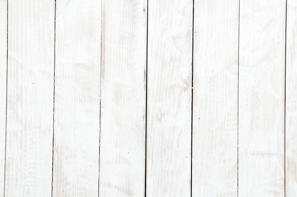 Leeg gelakt wit houten paneel voor design. Wit bord voor tekst - Foto, afbeelding
