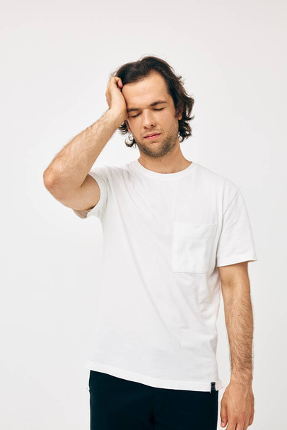 Cheerful man in white t-shirt fashion cropped view Lifestyle unaltered - Foto, immagini