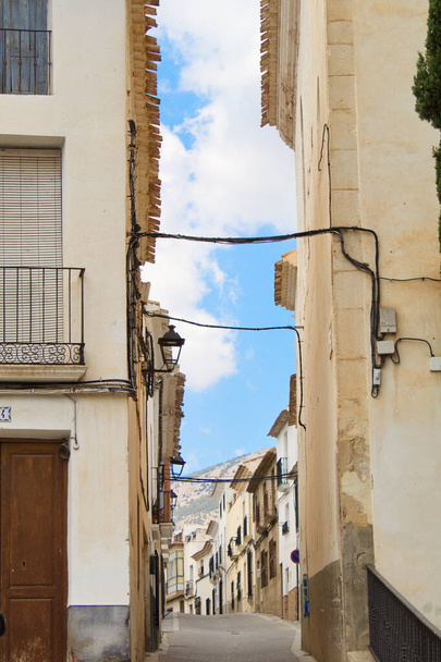 Pretty narrow streets on a sunny day in Vlez-Rubio, Almera - Foto, Imagem