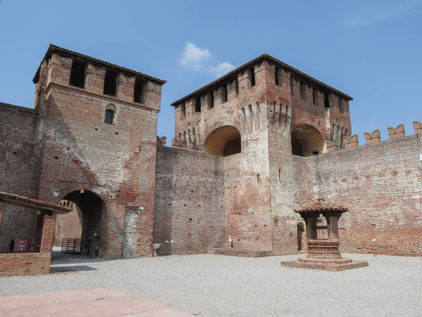 Rocca Sforzesca di Soncino (übersetzt: Festung Sforza) in Soncino, Italien - Foto, Bild