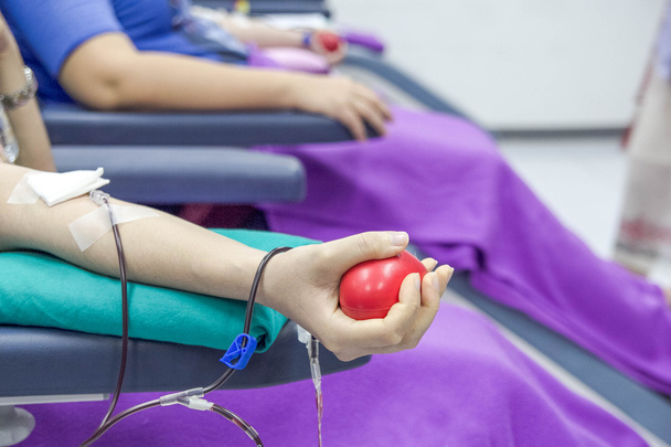 Donazione di sangue
 - Foto, immagini