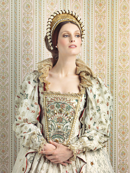 Arrogancia real. Una hermosa reina victoriana. - Foto, Imagen